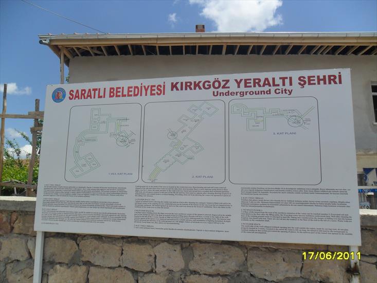Saratli Belediyesi podziemne miasto - Turcja2011 876.jpg