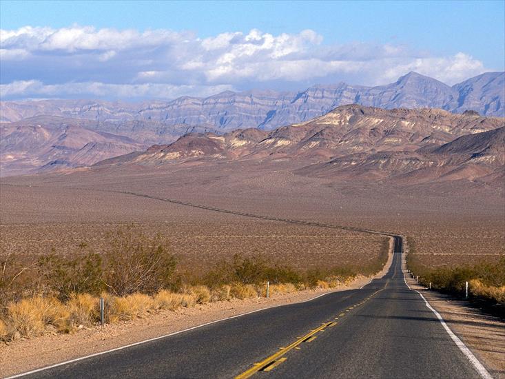 National Parks Wallpapers - Lonely Road to Shoshone, Death Valley National Park, California.jpg