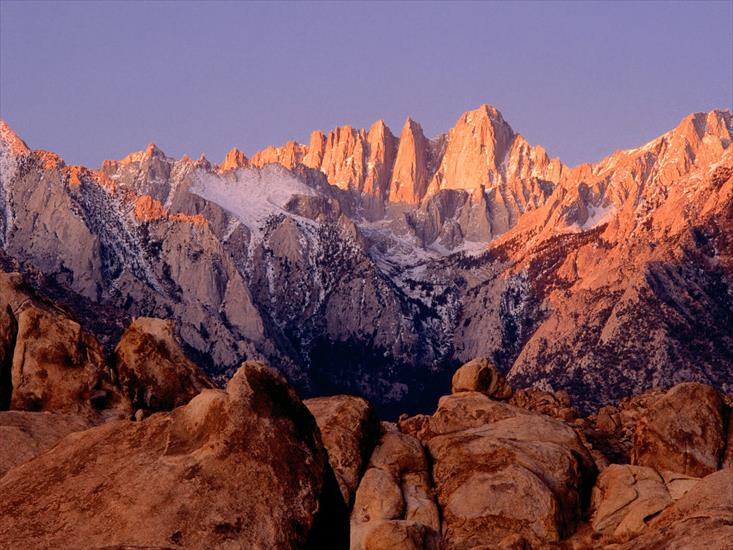 Góry - Mount Whitney and Alabama Hills, Sierra Nevada, California.jpg