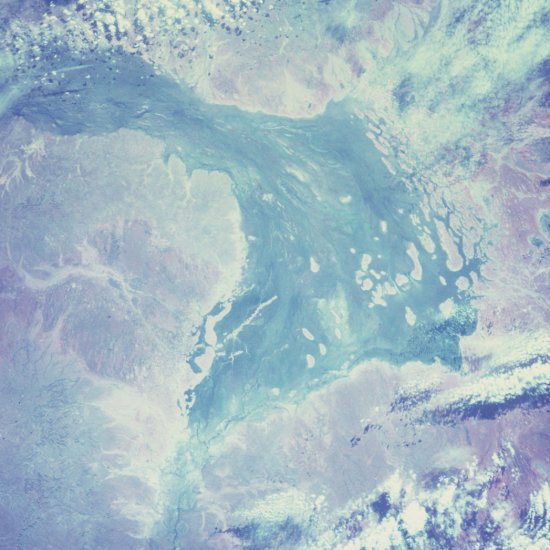 WSZECHŚWIAT - Earth As Viewed From Space DS Vol 119.JPG