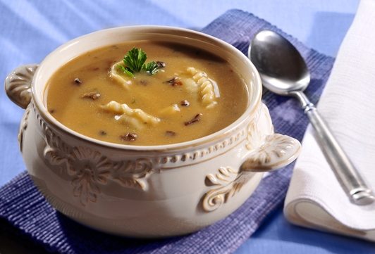 POLSKA - zupa-borowikowa-z-pierozkami.jpg