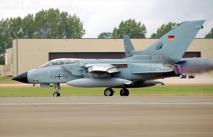 Tornado - samolot wielozadaniowy myśliwsko-bombowy - Tornado nr 43-58 z Luftwaffe.JPG