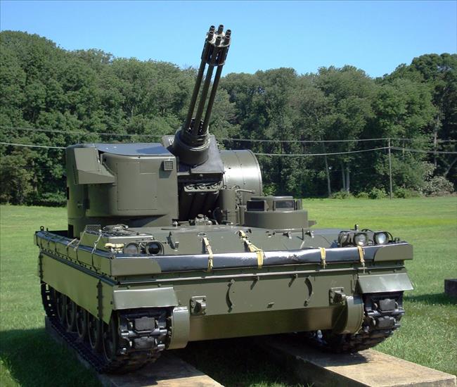 MILITARIA - v43098_US Gatling T249 Vigilante with 37mm T250 gattling.jpg