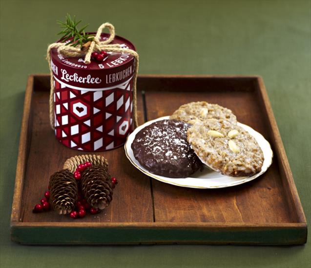 German Christmas Cookies - Leckerlee-Lebkuchen.jpg