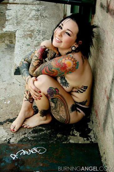 Sexy tatuaże - Kobiece tatuaże 98.jpg