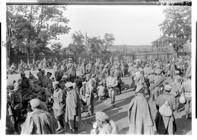 I Wojna Światowa - Front Wschodni - OSTFRONT obóz jeniecki w Mukaczewie 1915.bmp