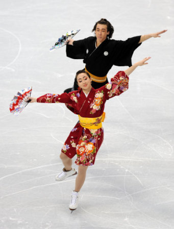 galeria - Chris Reed and Cathy Reed of Japan competes in the figu...ance on day 10 of the Vancouver 2010 Winter Olympics 6.jpg